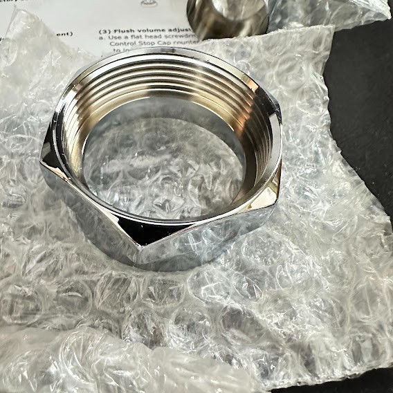 Global Industrial WB761208 Automatic Urinal Flush Valve, Battery Operated, 1.0 G