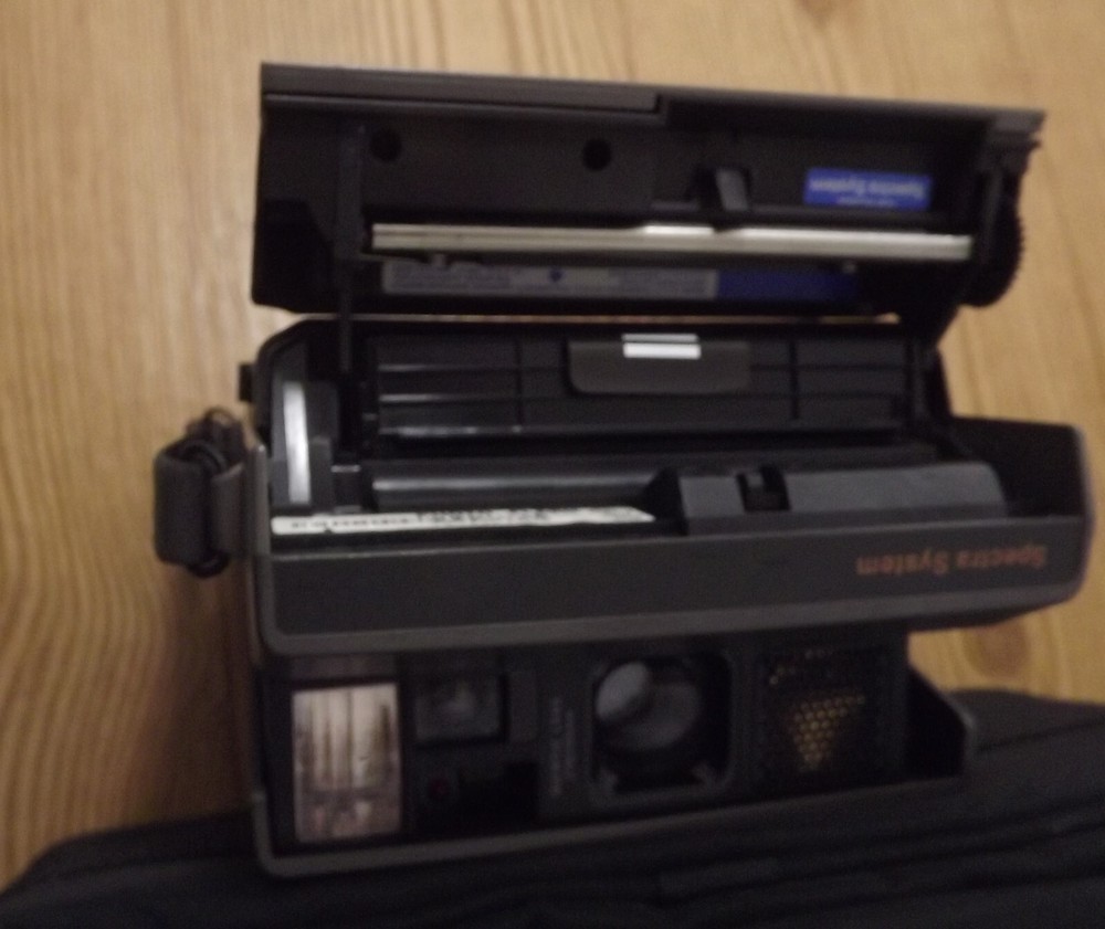 Vintage Polaroid spectra system camera - Untested - with camera bag