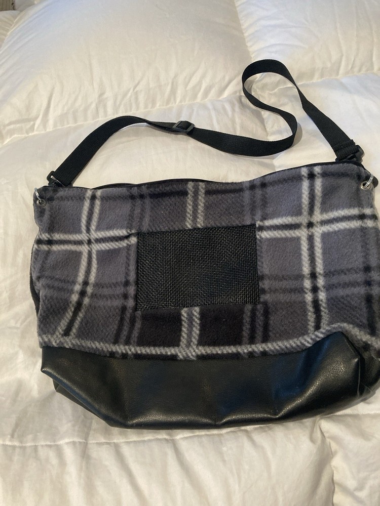 Small Animal Shoulder Bag Soft & Cozy