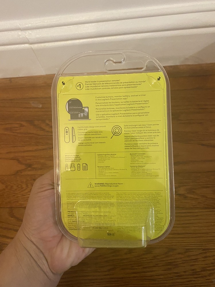 Logitech R500s Laser Pointer Presenter Bluetooth & USB Presentation 910-006518