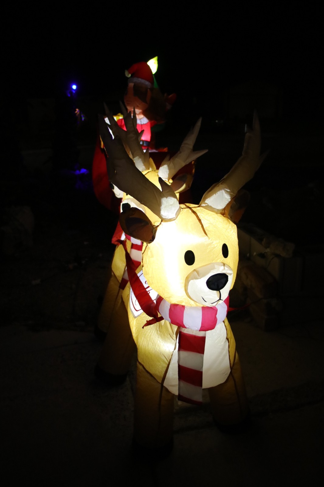 Mariah Carey 12ft Christmas Inflatable Santa Sleigh +3 Reindeer Outdoor -RETIRED