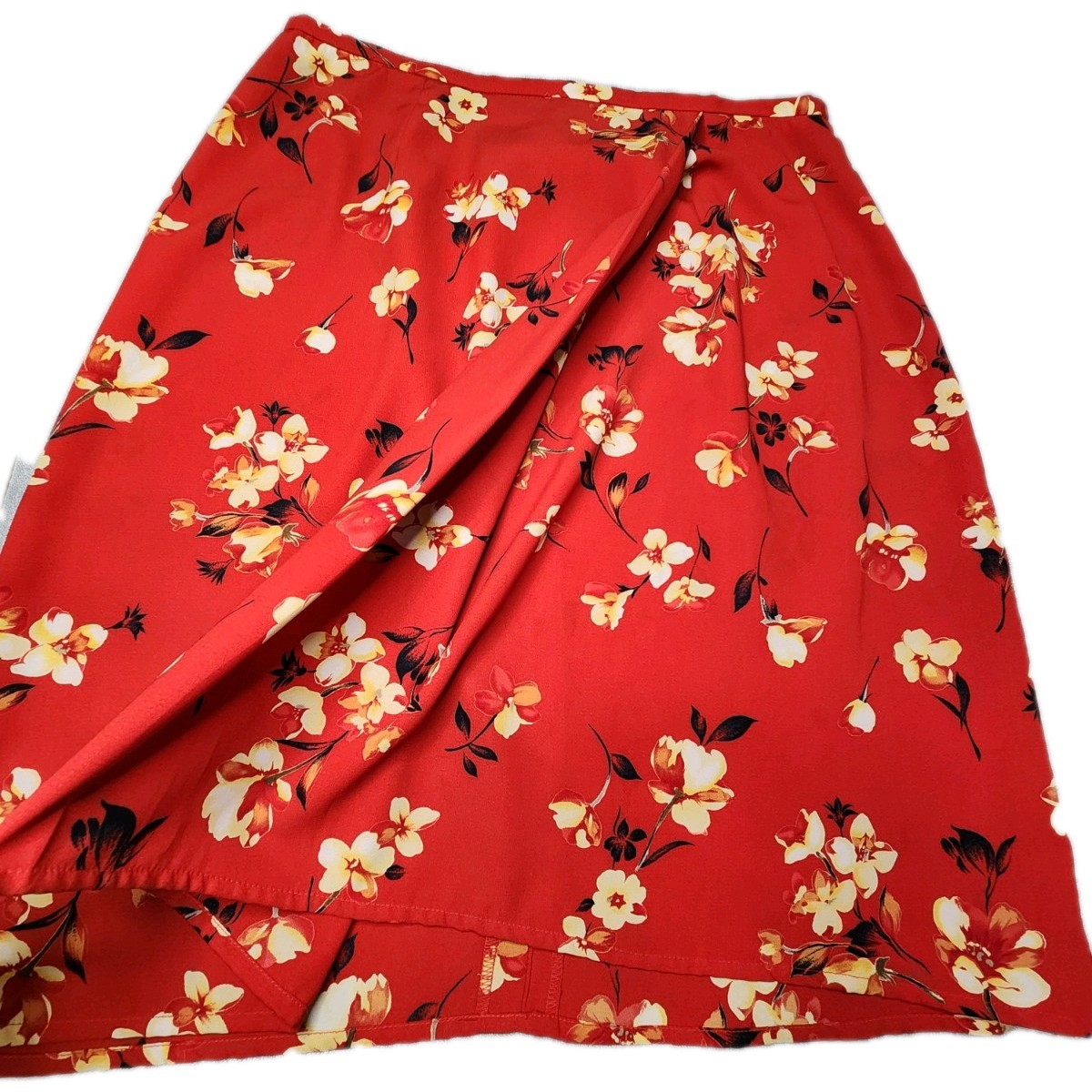 Norton McNaughton Flowy Red Floral Midi Skirt Yellow Flowers Women's Sz 16