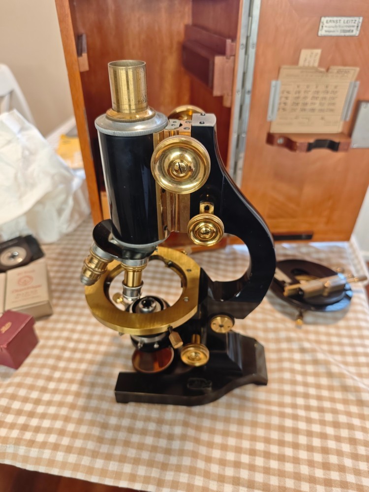 antique e. leitz wetzlar microscope