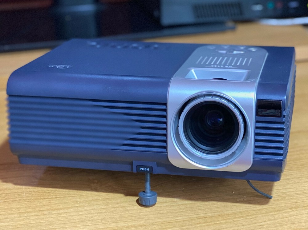 BenQ Value PB6100 Digital Projector