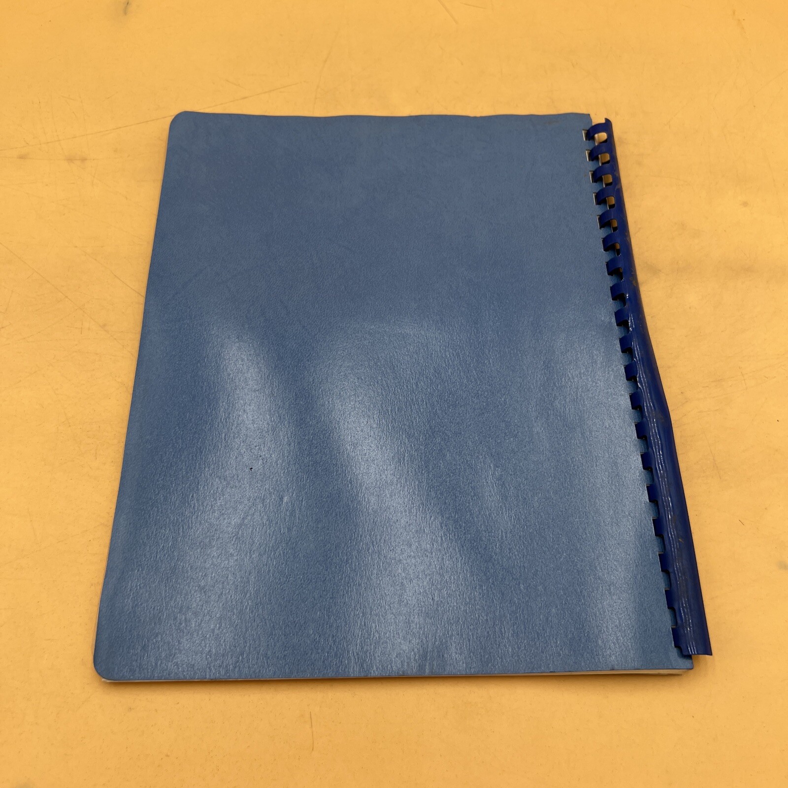 Telex Terminal Communications TC 277C Keyboard Display Terminal Operators Manual