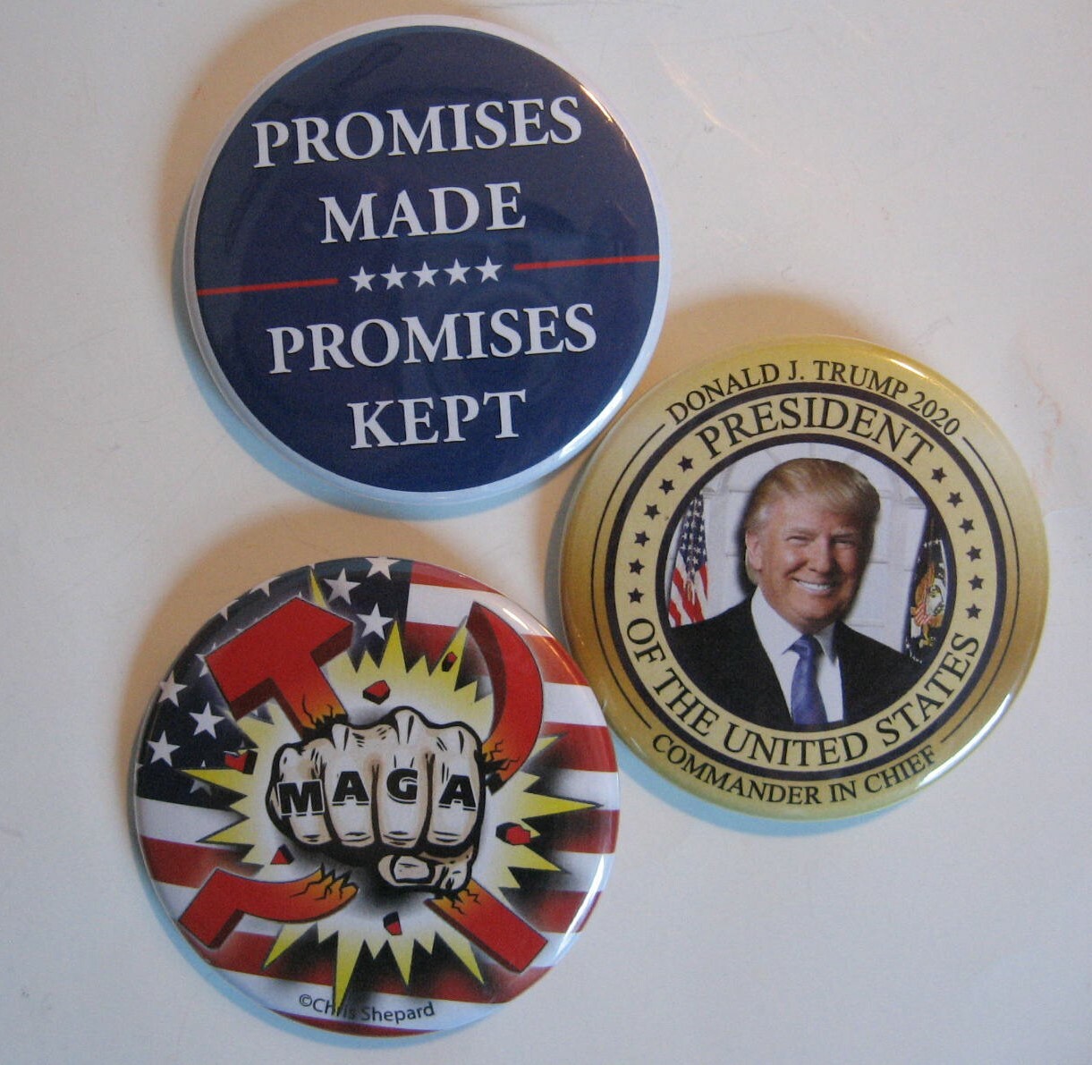 Five Trump 2020 Campaign Pinback Buttons MAGA Promises Kept Blacks Red Wave