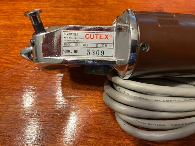 Cutex-Brown Mini Rotary Blade Fabric Cutting Machine, Octagonal