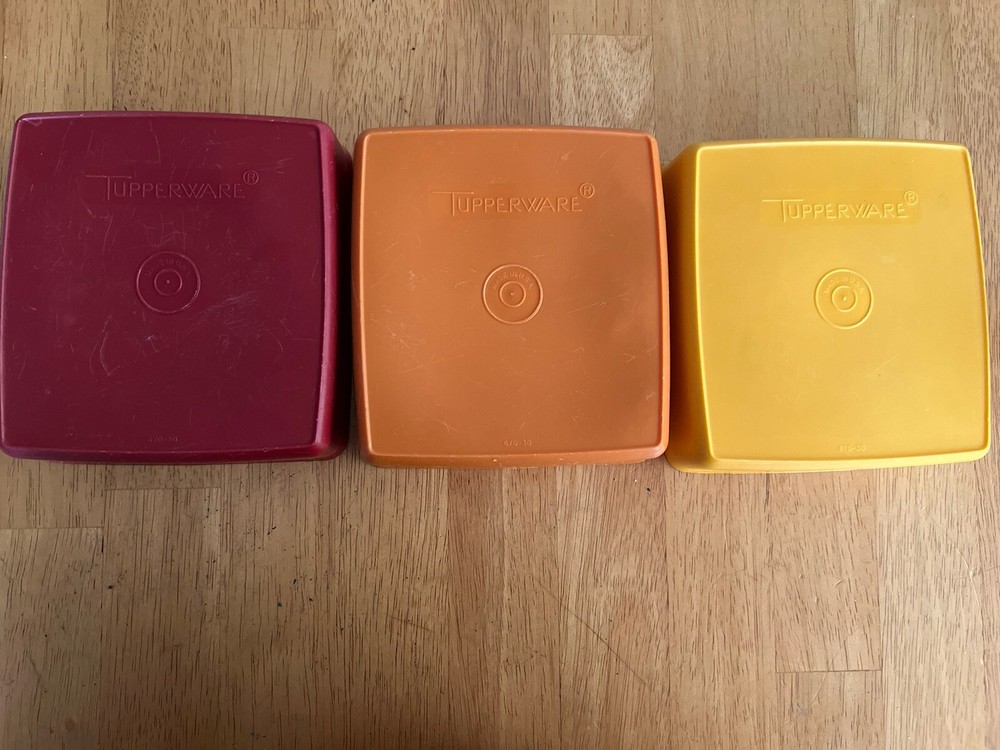3 Vintage Tupperware Sandwich Keeper Containers & Lids