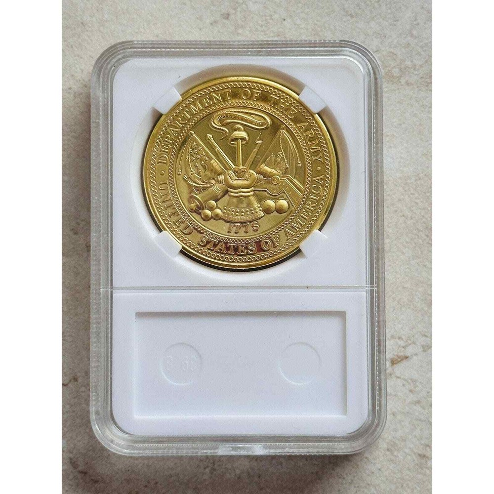 US ARMY " SERGEANT E-5 " Challenge Coin With Case.