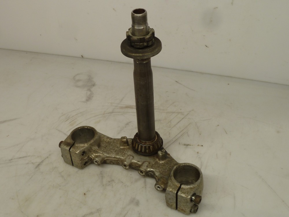 Yamaha VMX 1200 Vmax E reg lower yoke.