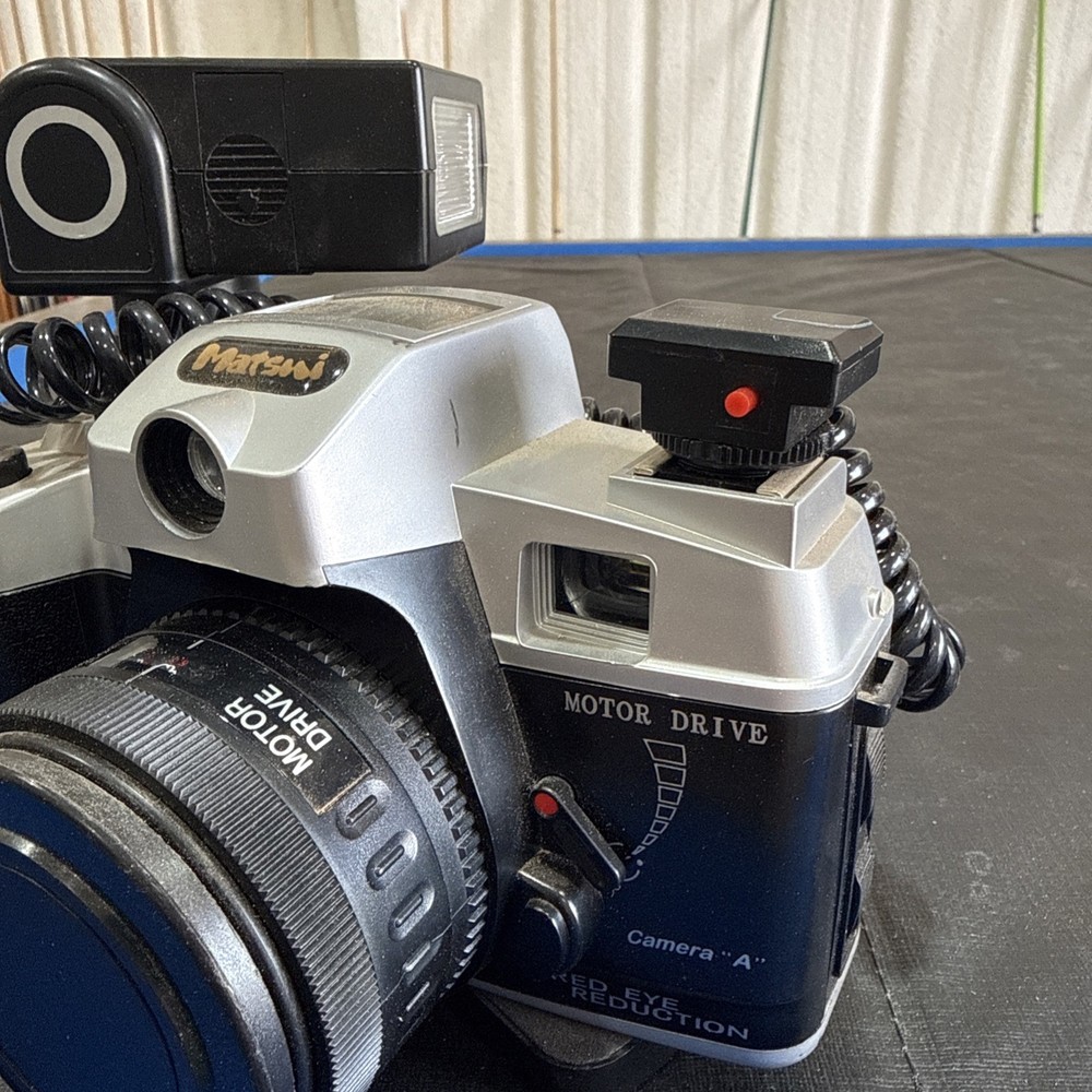 Matsui 35mm Film Camera With External Adjustable Flash