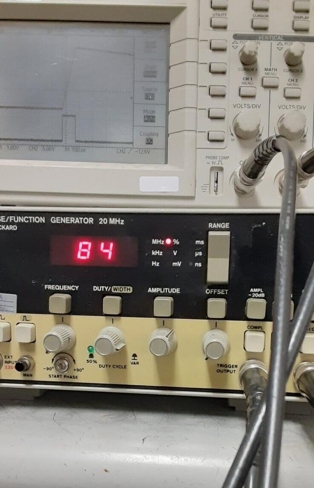 HP 8111A Pulse Function Generator P E R F E C T fully tested.