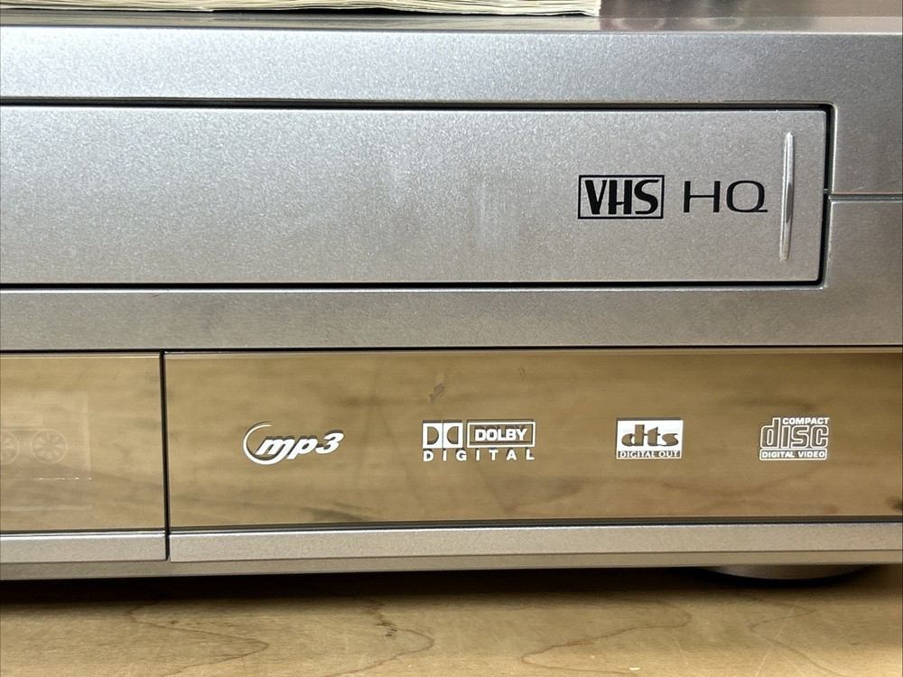 RCA VC125HF DVD/VHS Combo Player VHS Recorder W/ Remote & User Guide - Untested