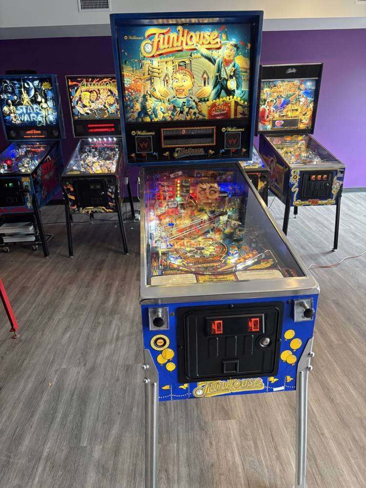 WILLIAMS FUNHOUSE PINBALL MACHINE RESTORED