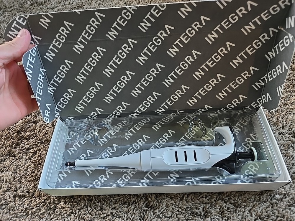 Integra Evolve Pipettes single channel adjustable 20 - 200 ul