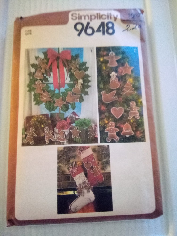 Simplicity 9648 Christmas Ornaments Wreath & Stocking Transfer Pattern Uncut...