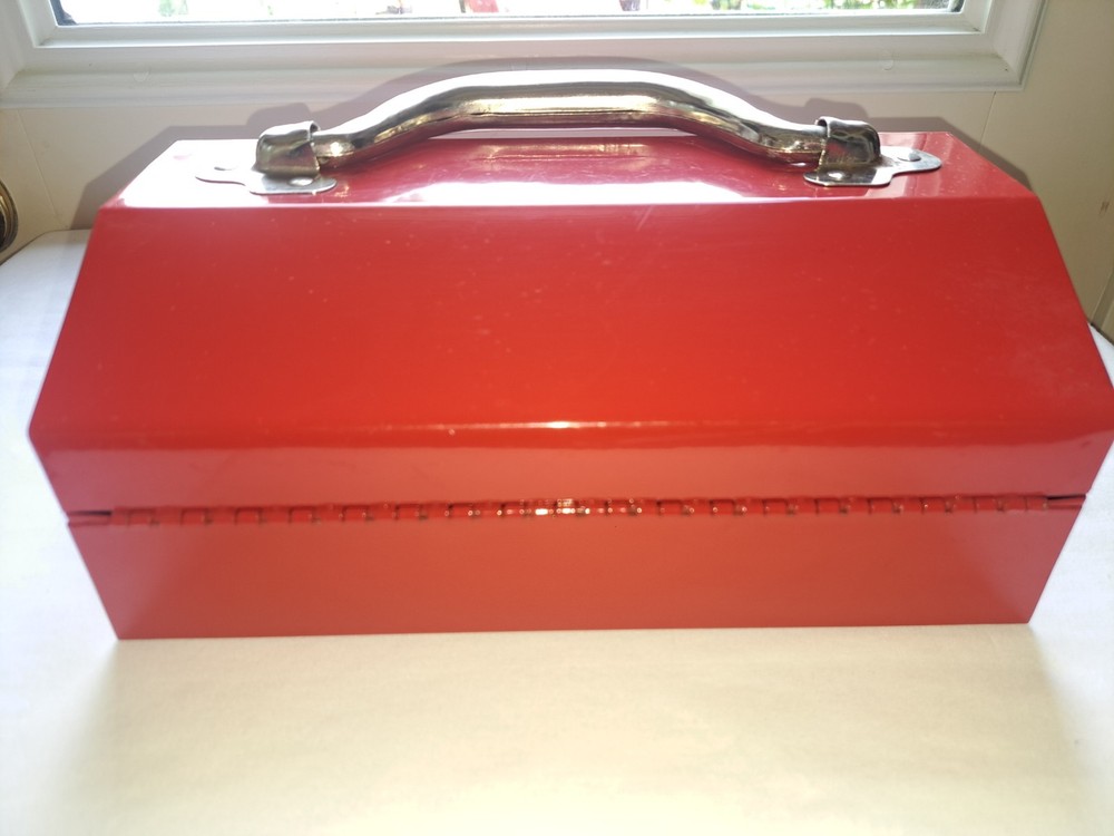 Red Metal Tool Box Four Piece Bar Set
