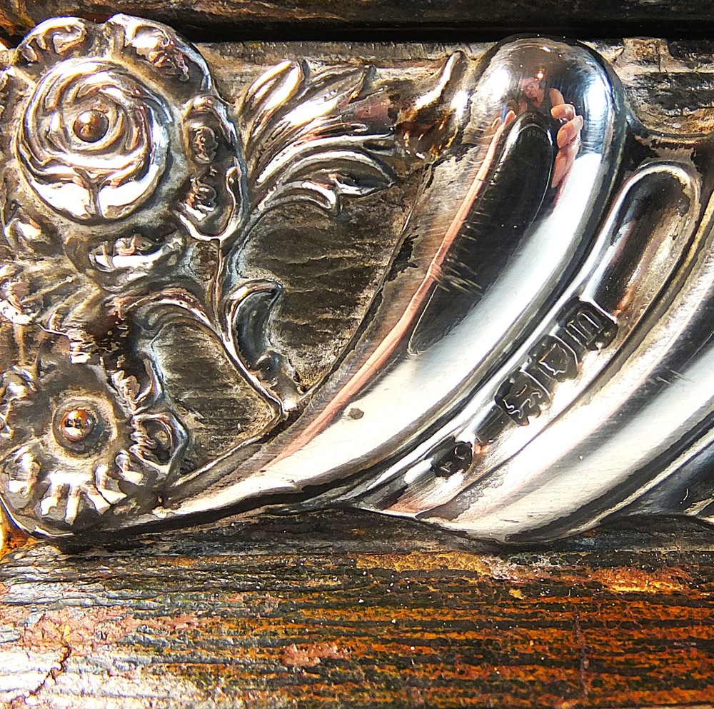 SUPERB SILVER MOUNTED LEATHER STATIONARY BOX by WILLIAM COMYNS - 1908