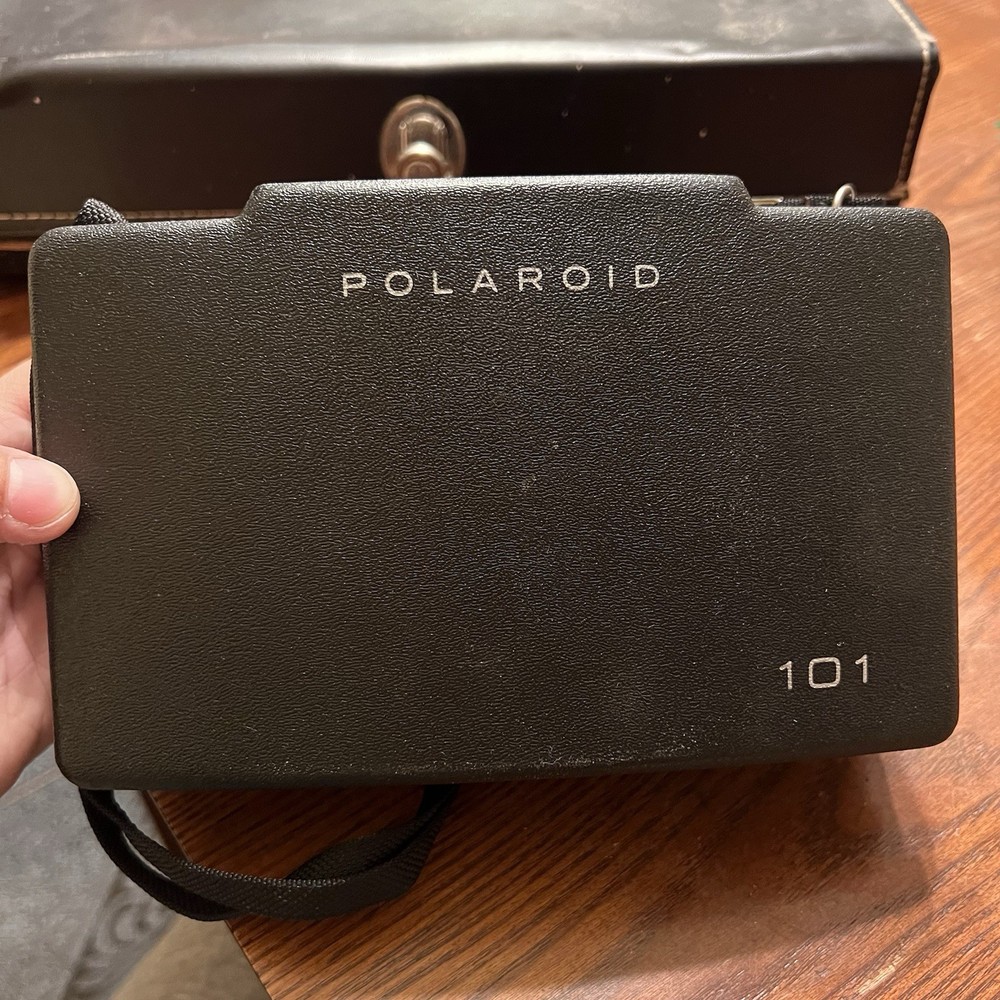 Vintage Polaroid Land Camera 101 Automatic w/ Leather Case - Untested Clean