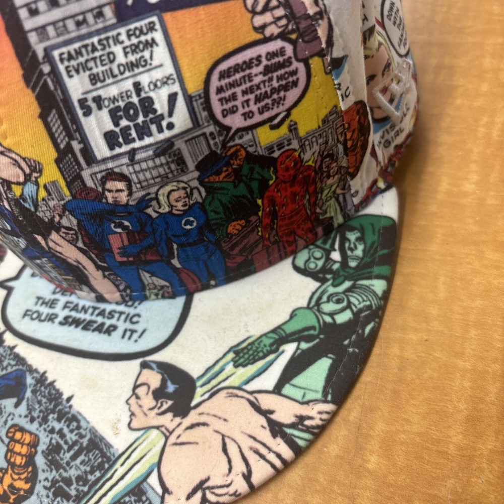 Marvel Comics Character Graphic Fitted Baseball Cap Hat Size Large 2011