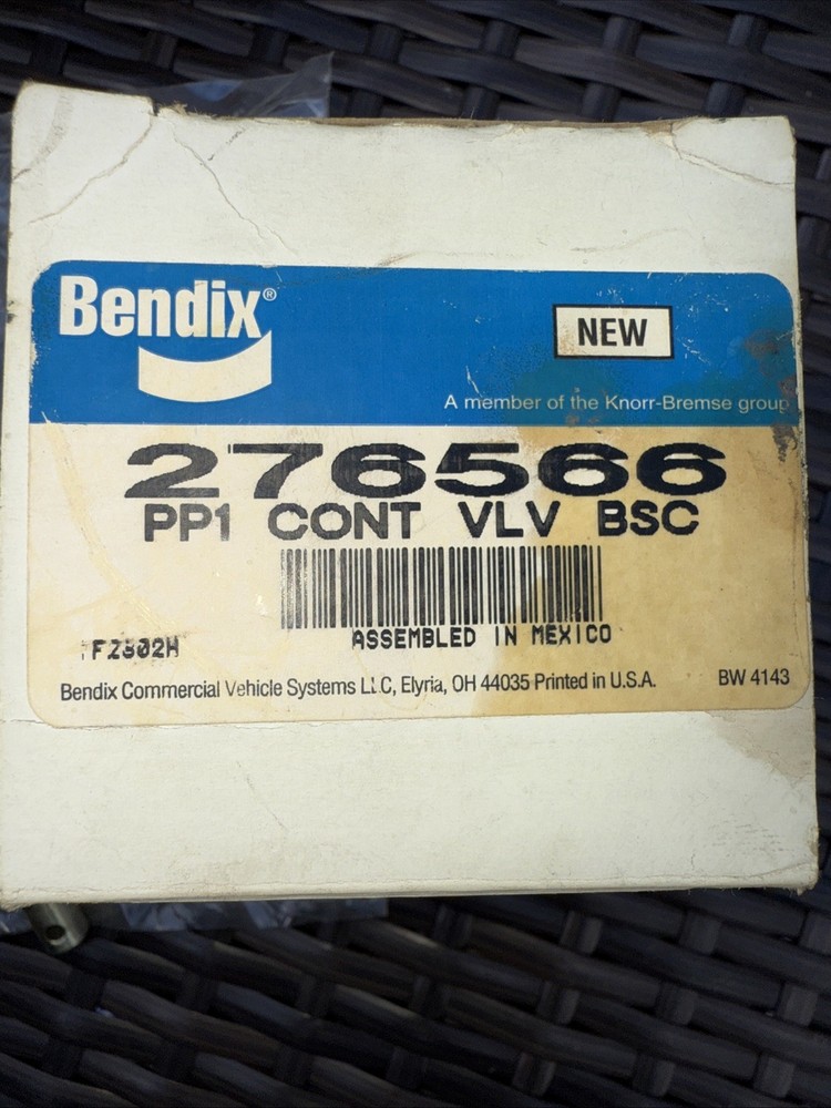 New Bendix 276566 Push/Pull Control Valve . Free Shipping.