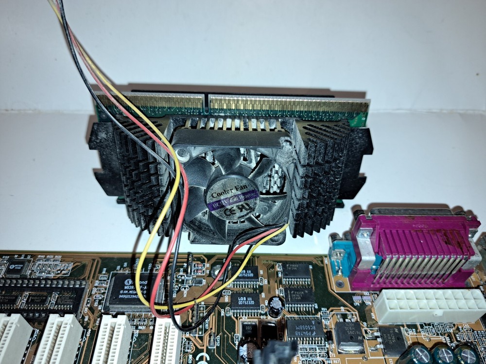 PRINTED CIRCUIT BOARDS AND MOTHERBOARDS