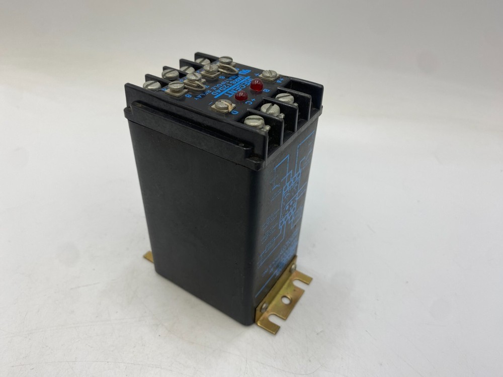 Regent Controls MR612D4D Solid State Multipole Relay Black 1 AMP 3-32VDC Used