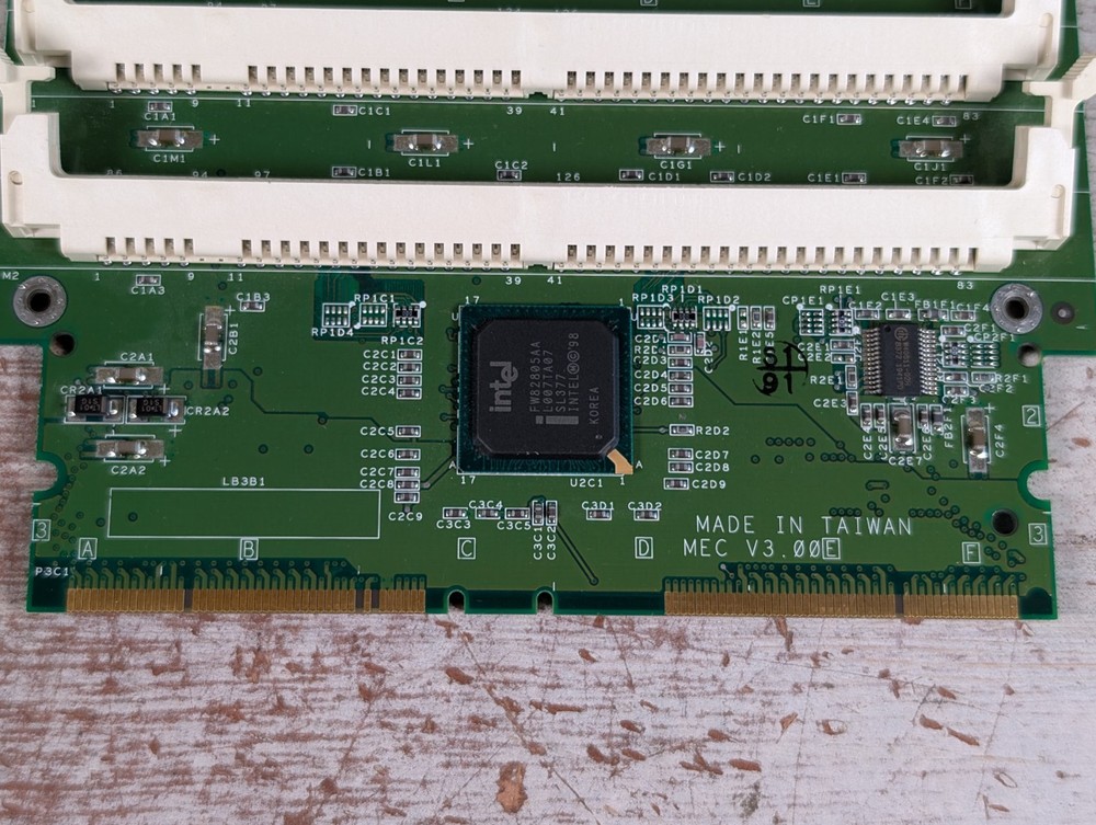 Memory DIMM Riser Card Intel FW82805AA Chip MEC V3.00