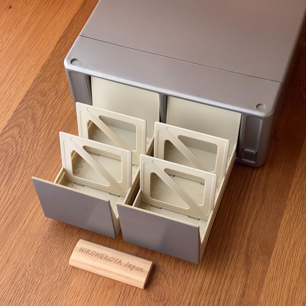 Stackable Telescoping MiniDisc Storage Case - Hold 30 MDs each Silver Used #50