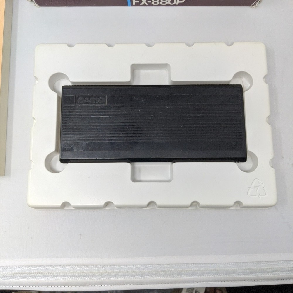 CASIO FX-880P Personal Computer Calculator 116 lib 32k Basic - Works (Vintage)