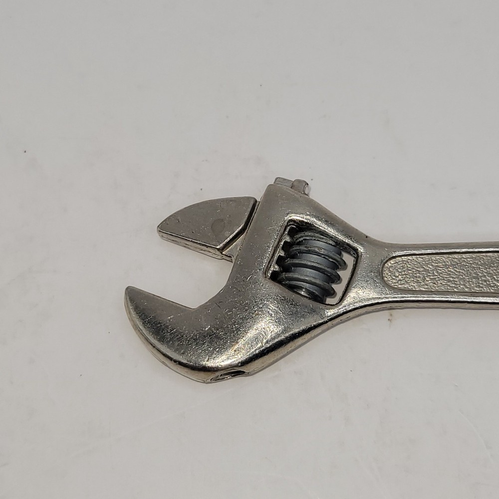 4" Adjustable Wrench - Versatile Tool for Any Task - Home, Car, Bicycle