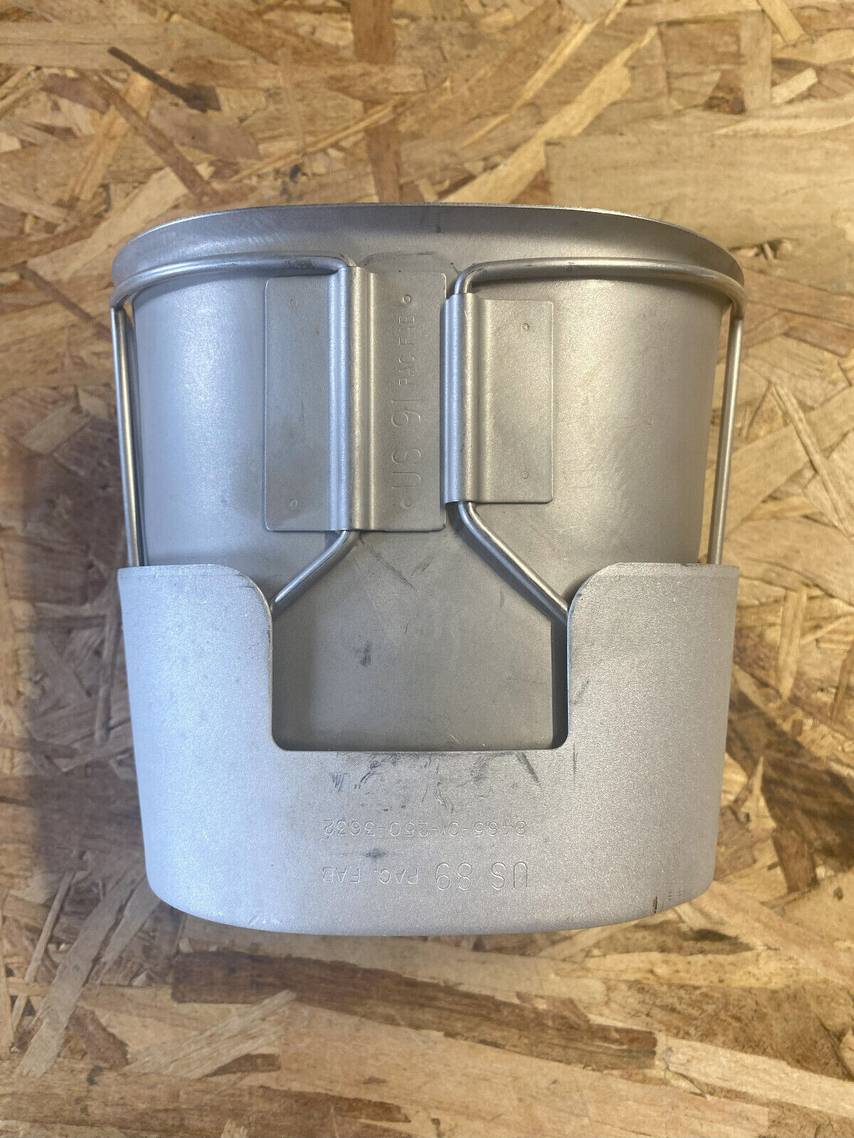 GENUINE US Military CANTEEN CUP STAINLESS and STOVE / STAND COMBO VGC