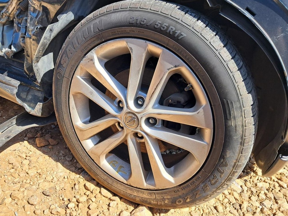 JUKE 2013 Glove Box 4813286