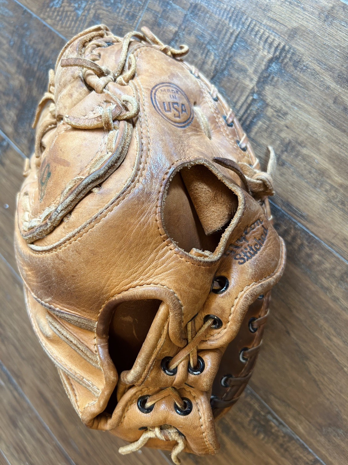 Game Used Auto Tony Peña 1982 Wilson Catchers Mitt Pittsburgh Pirates Photomatch