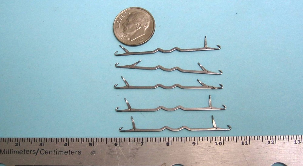 5 Double ended 4.5cm latch/Seed Stitch Tool/Fix- It Tool machine & hand knitting