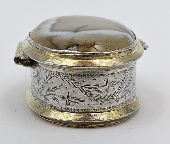 INDIAN COLONIAL SOLID SILVER AGATE MOUNTED SNUFF BOX 19TH CENTURY