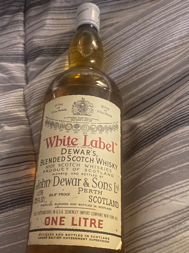 white label john dewar & sons 1958 tin cap