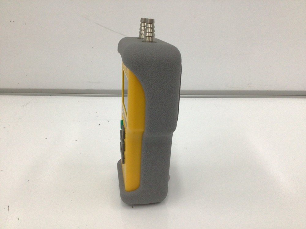 UEi Test Instruments EM201B Dual Input Differential Manometer