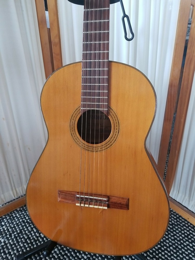 Ronda Classical Nylon 6 string guitar