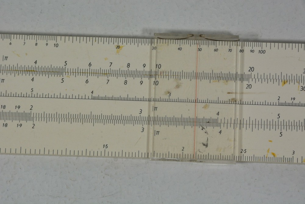 UNIQUE UNIVERSAL STUDY 500 Slide Rule Plastic has Cursor no Case