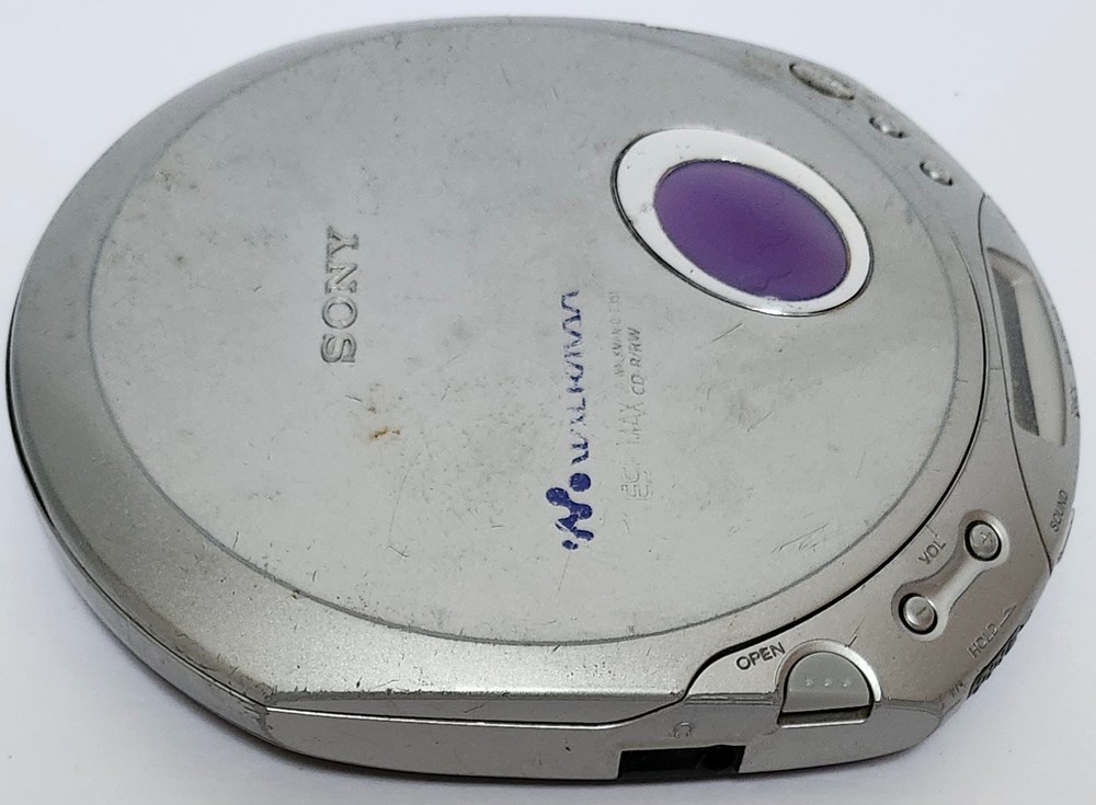 Sony Walkman D-E351 Max Personal Portable CD Player Silver Tested Working