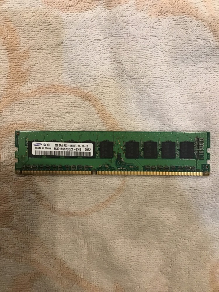 Samsung M391B5673DZ1-CH9 2GB 2Rx8 PC3-8500R ECC Server Memory