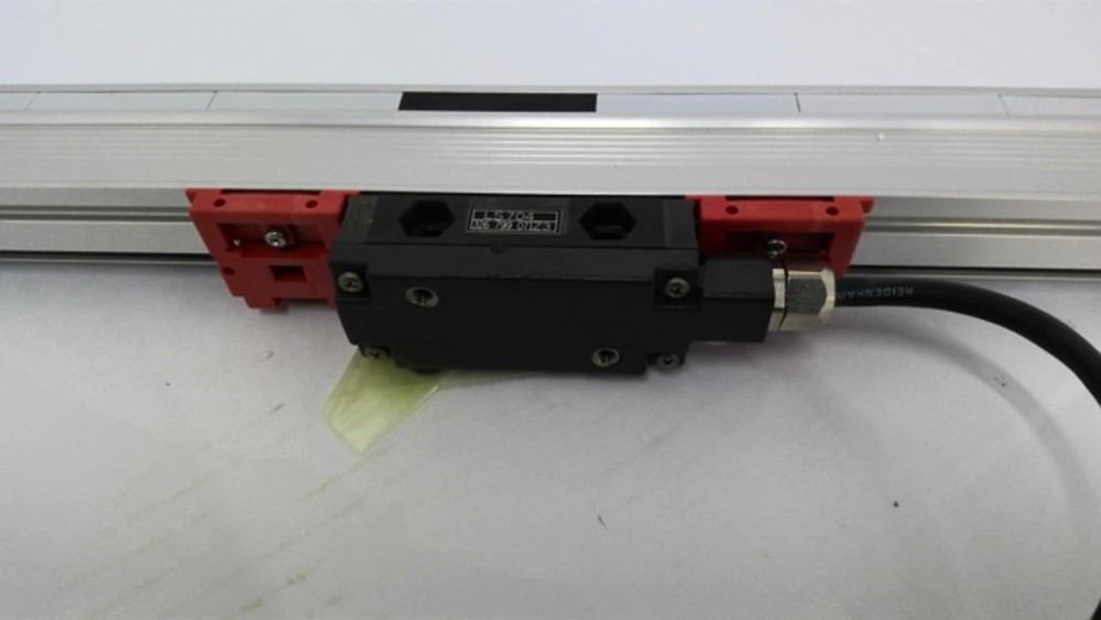 Heidenham LS704-326-799-07 Linear Encoder