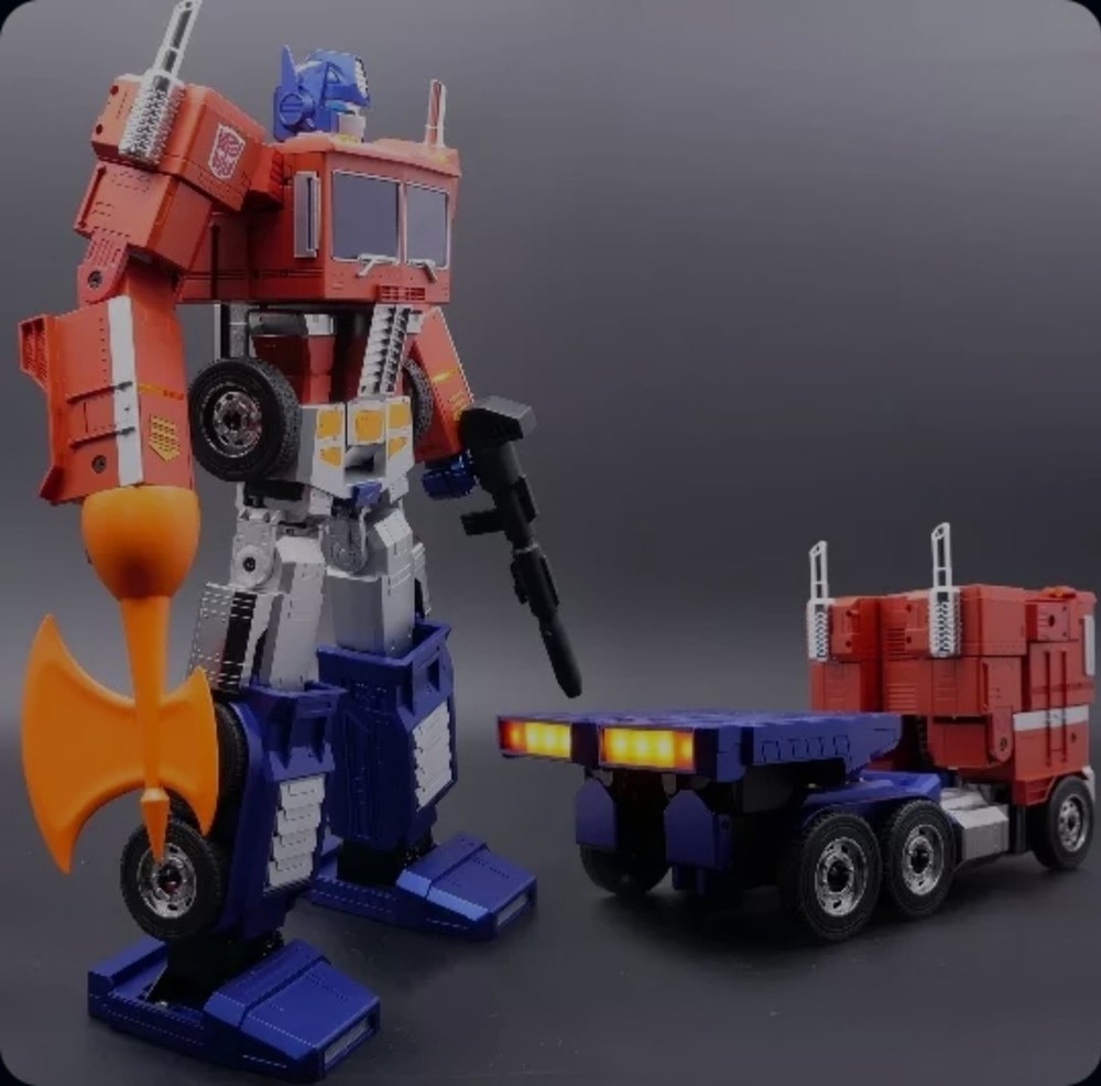 Robosen Transformers Flagship Optimus Prime