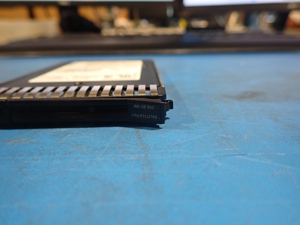 IBM 01LU763 59B4 800 GB SSD NVMe Internal Solid-State Drive