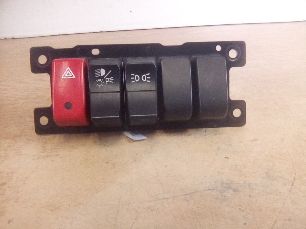 2022 Kenworth T680 Dash Switch Panel