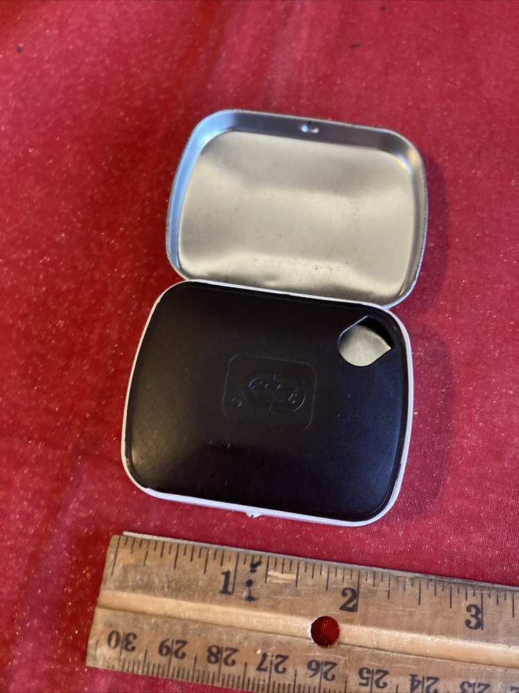 Kickin’ Breath Mints Tin Only