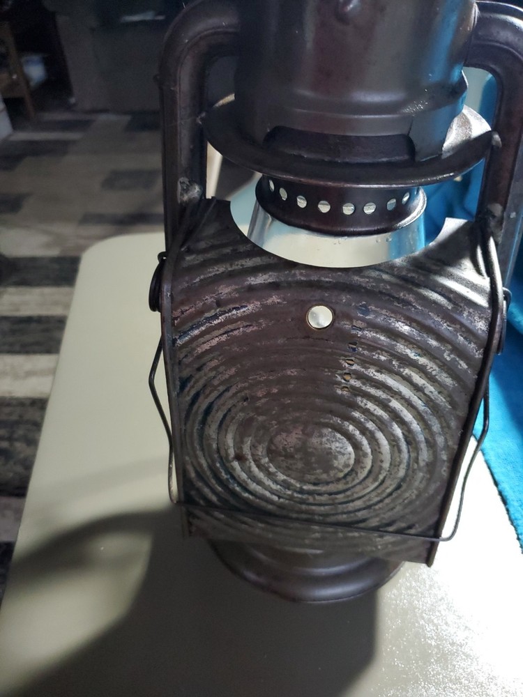EARLY C.T. HAM No 2 COLD BLAST LANTERN COMPLETE. REFLECTIVE BACK .CLIP MOUNT