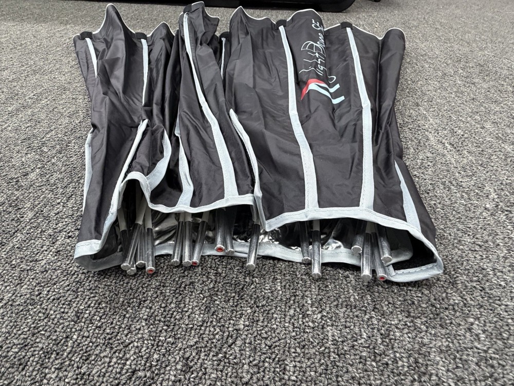 Aputure Light Dome SE Softbox - 16-Sided modifier with a 33.5" Diameter