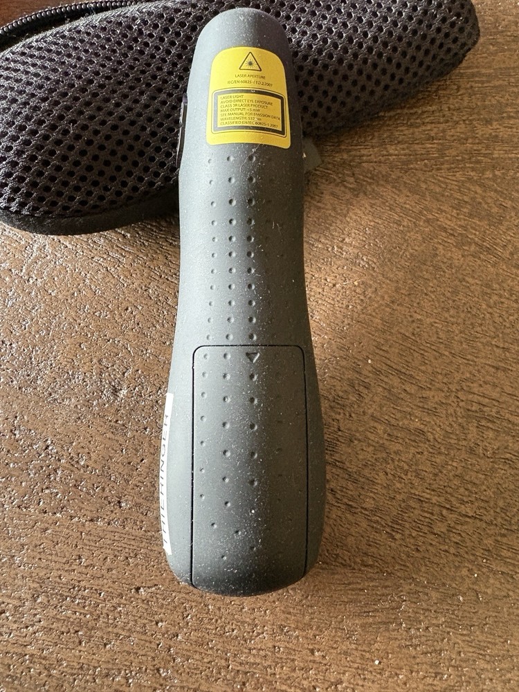 Logitech R800 Laser Presentation Remote Control - Used But Fully Working.
